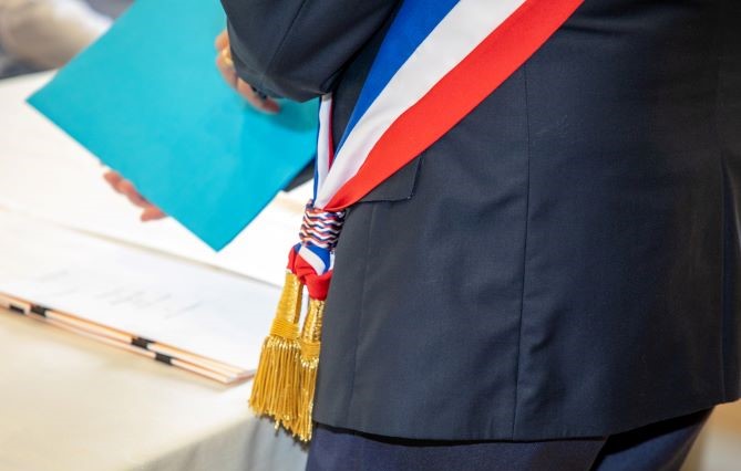 Les maires qui mettent en demeure l'État, un phénomène croissant